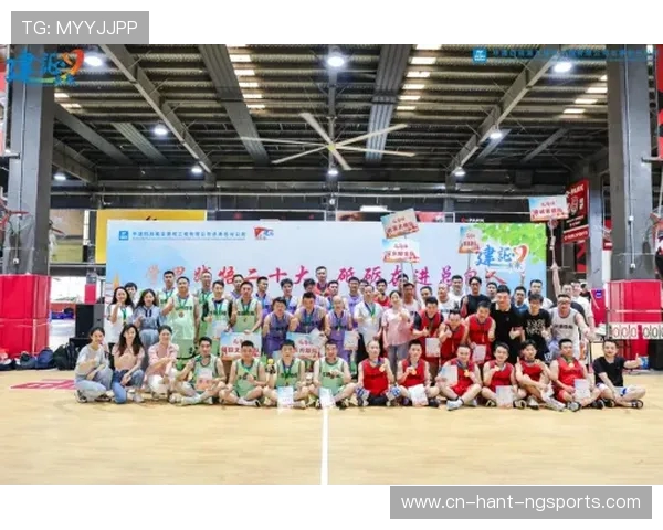以篮球为纽带探索团队协作与青春拼搏精神的无限可能