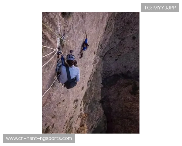 北京攀岩队与重庆攀岩队的精彩对决力量分析与赛后总结