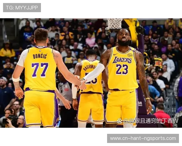 2016年勇士与湖人对决回顾：篮球历史上的经典碰撞与传奇时刻